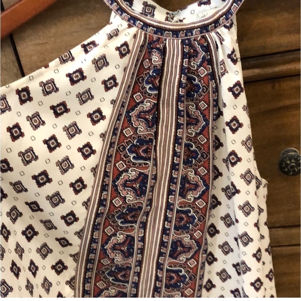 Joie Bradie Top Paisley print. Size XXS.  Worn once.  No flaws 100% Silk - Picture 6 of 7